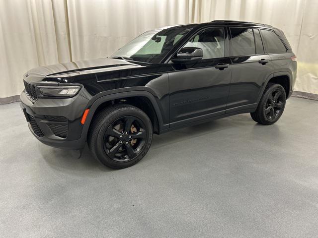 used 2023 Jeep Grand Cherokee car, priced at $30,994