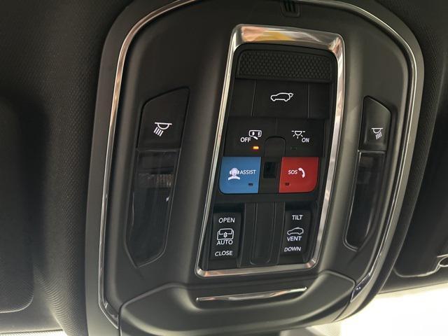 used 2023 Jeep Grand Cherokee car, priced at $30,994