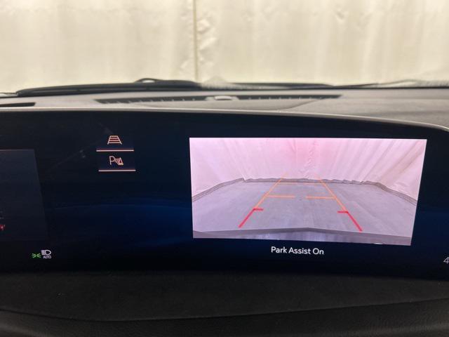 used 2024 Cadillac XT4 car, priced at $37,454