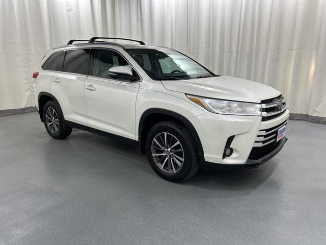 used 2019 Toyota Highlander car, priced at $23,844