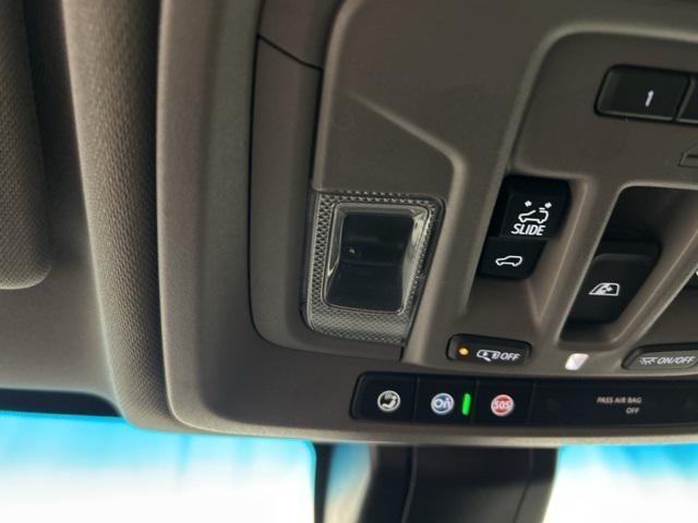 used 2022 GMC Sierra 2500 car, priced at $59,994