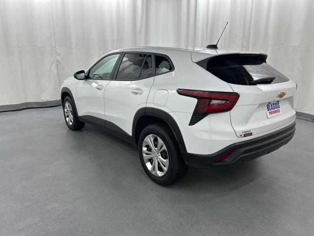 used 2024 Chevrolet Trax car, priced at $18,888