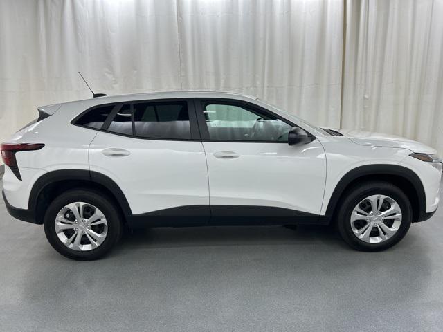 used 2024 Chevrolet Trax car, priced at $18,888