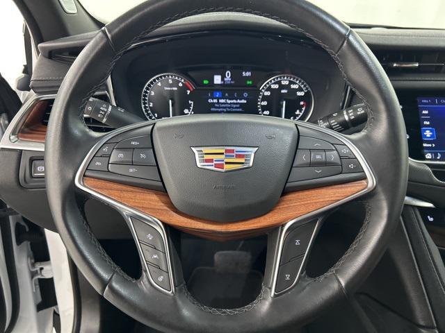 used 2024 Cadillac XT5 car, priced at $44,994