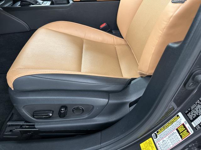 used 2022 Lexus ES 350 car, priced at $33,565