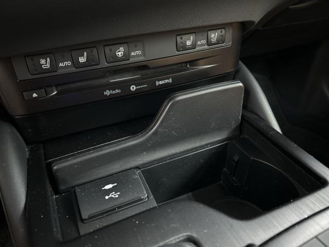 used 2022 Lexus ES 350 car, priced at $33,565