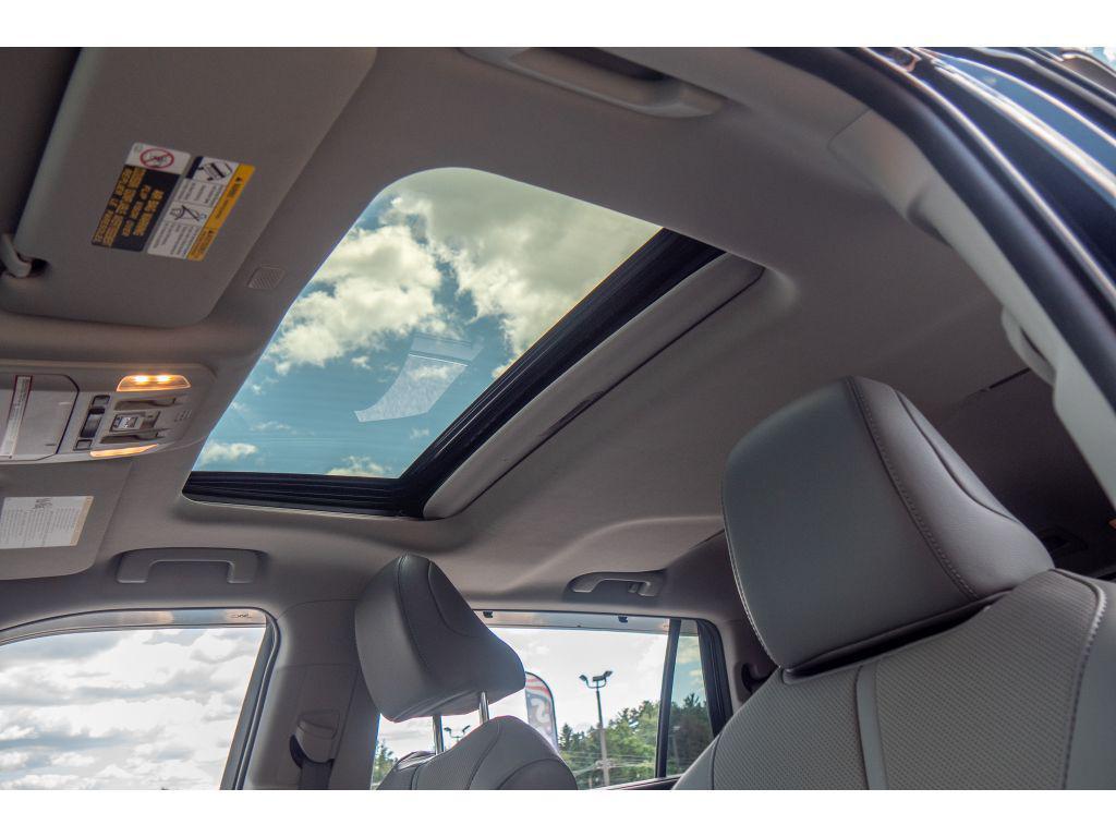 used 2021 Toyota Highlander car, priced at $36,750