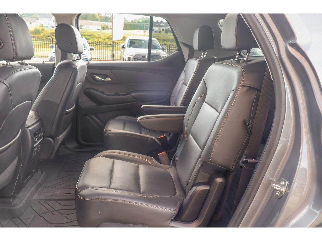used 2021 Chevrolet Traverse car, priced at $32,962
