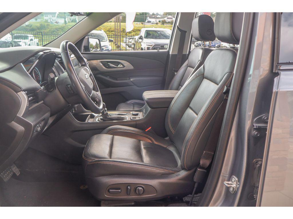 used 2021 Chevrolet Traverse car, priced at $32,962