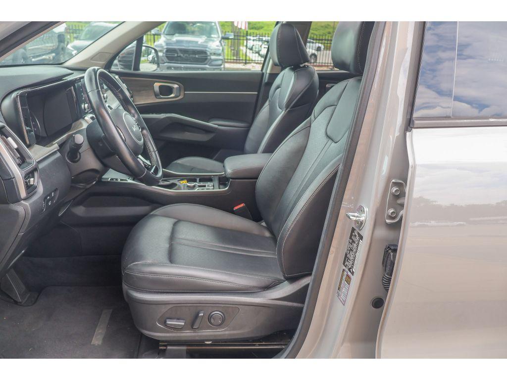 used 2022 Kia Sorento car, priced at $33,125