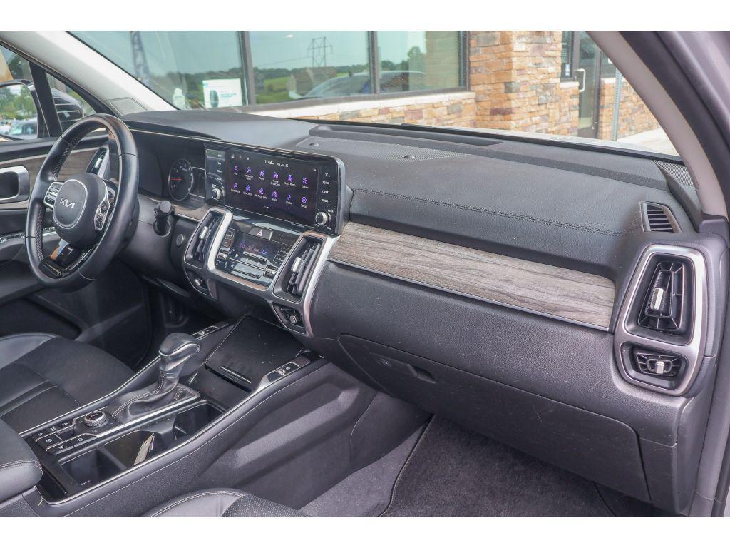 used 2022 Kia Sorento car, priced at $33,125