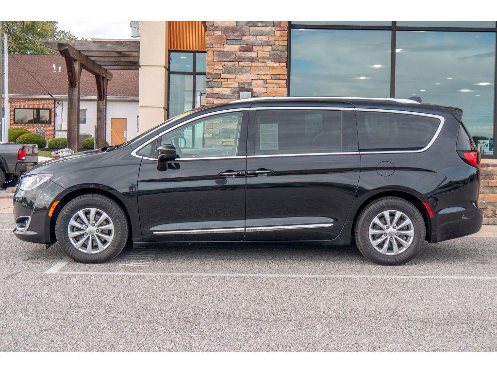 used 2019 Chrysler Pacifica car, priced at $17,997