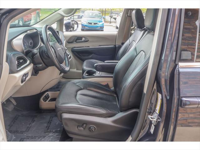 used 2021 Chrysler Pacifica car, priced at $29,911