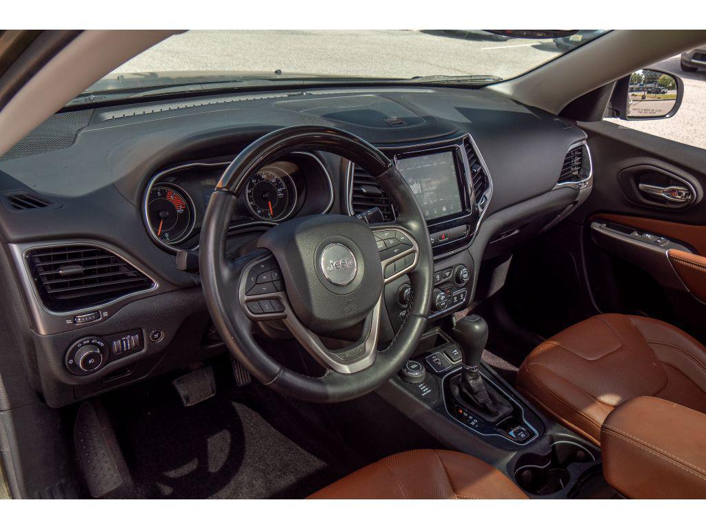 used 2019 Jeep Cherokee car, priced at $25,967