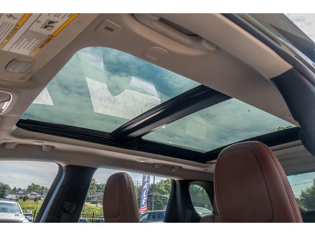 used 2019 Jeep Cherokee car, priced at $25,967