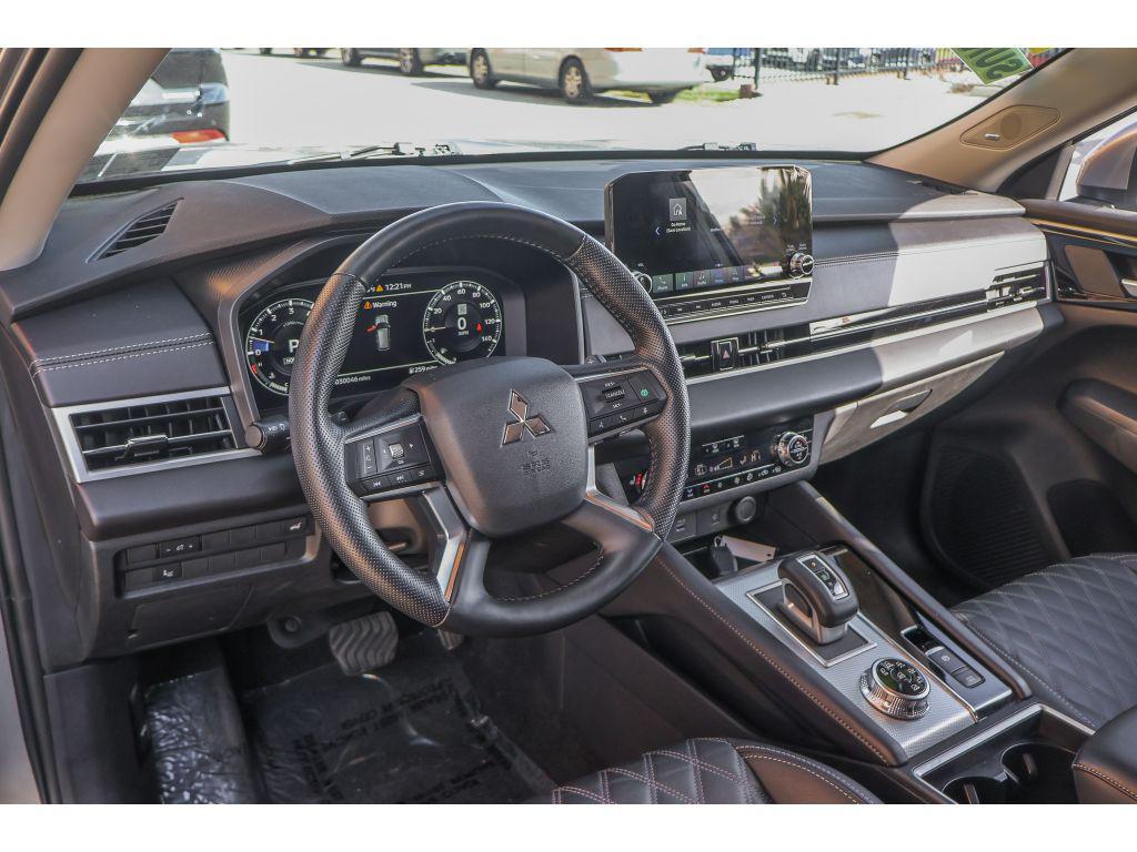 used 2024 Mitsubishi Outlander car, priced at $29,659