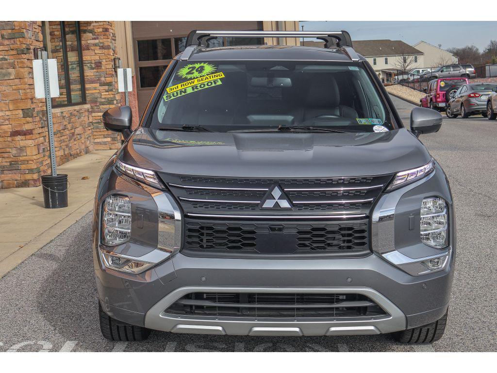 used 2024 Mitsubishi Outlander car, priced at $29,659