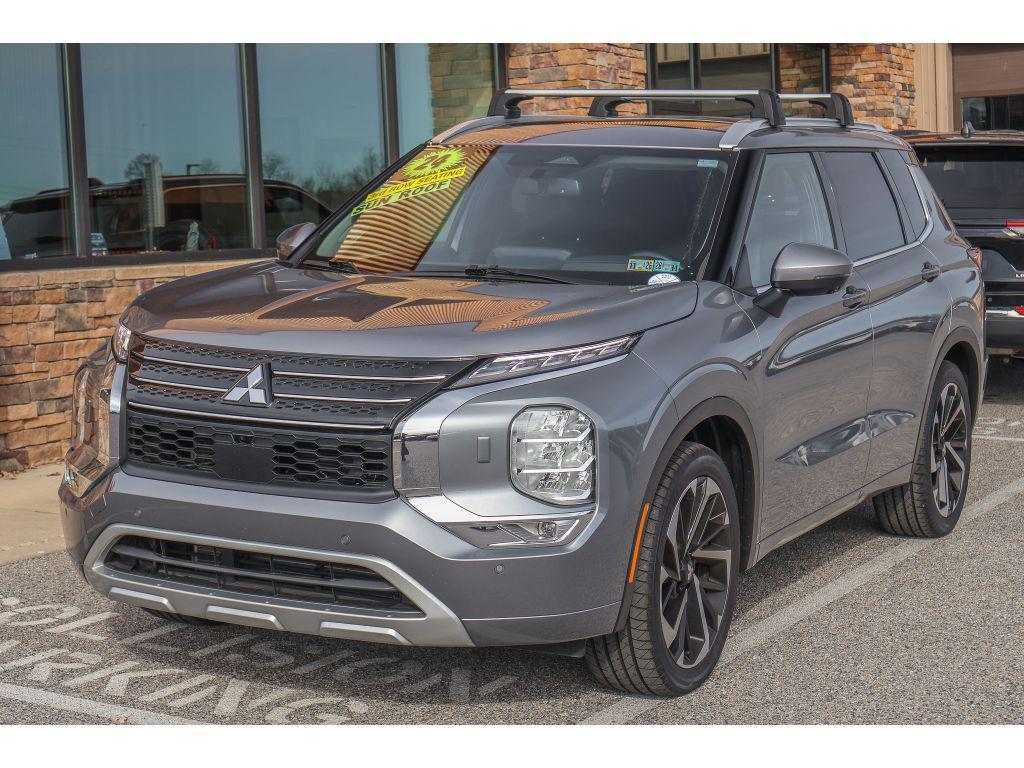 used 2024 Mitsubishi Outlander car, priced at $29,659