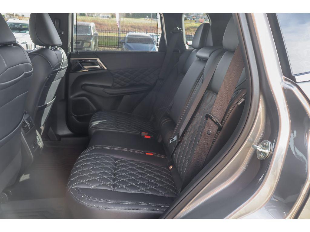 used 2024 Mitsubishi Outlander car, priced at $29,659