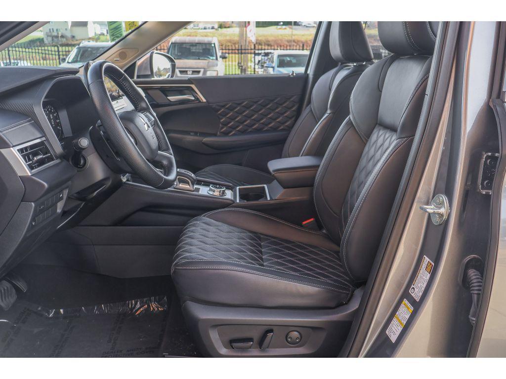 used 2024 Mitsubishi Outlander car, priced at $29,659