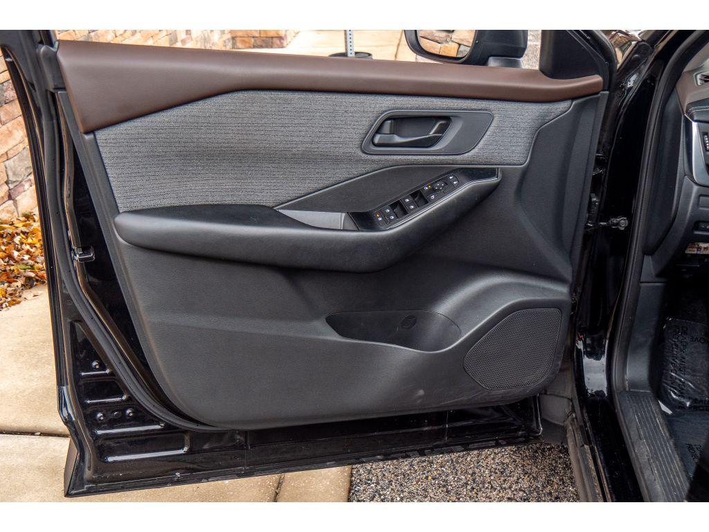 used 2023 Nissan Rogue car, priced at $21,654