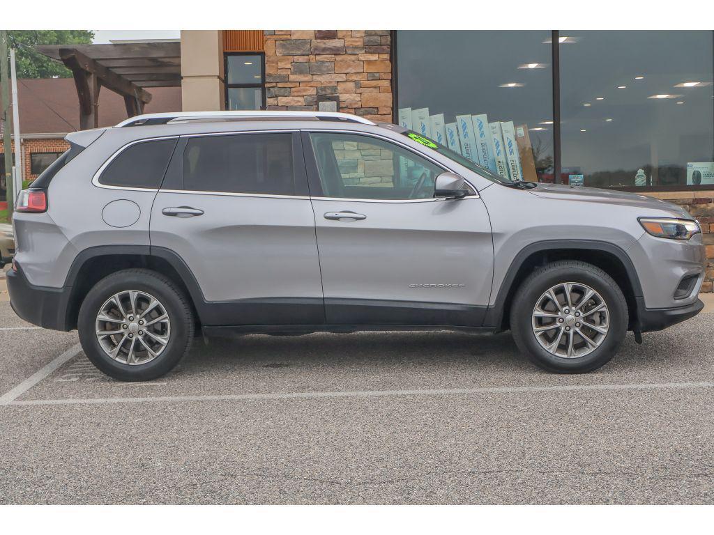 used 2020 Jeep Cherokee car, priced at $22,998