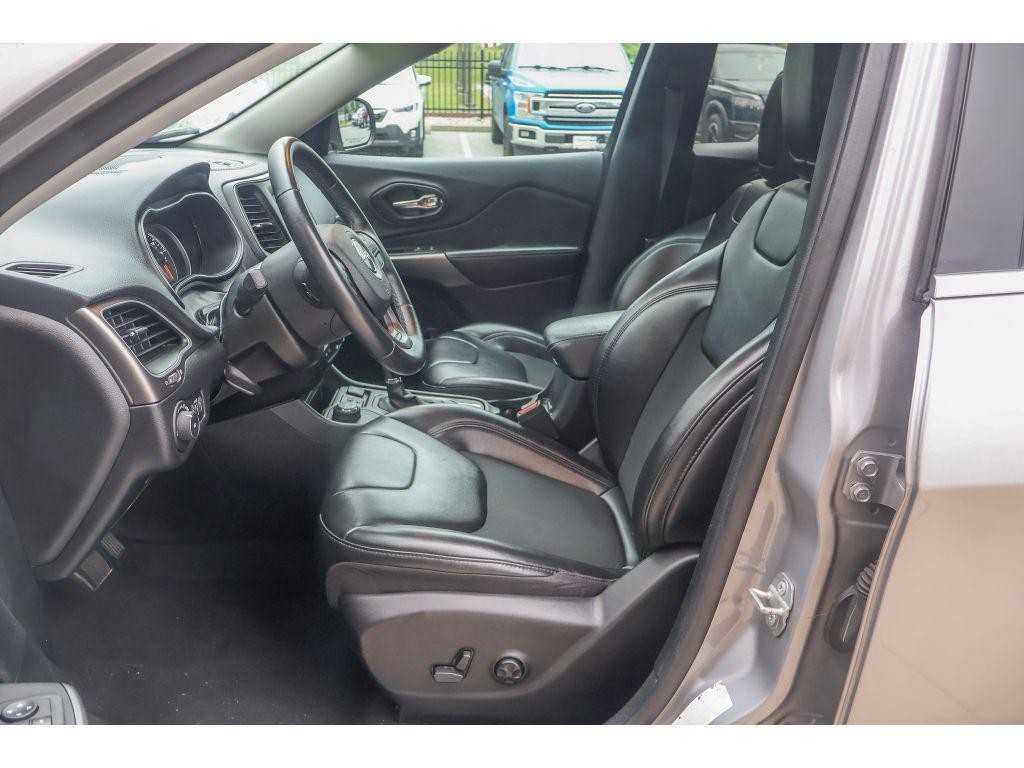 used 2020 Jeep Cherokee car, priced at $22,998