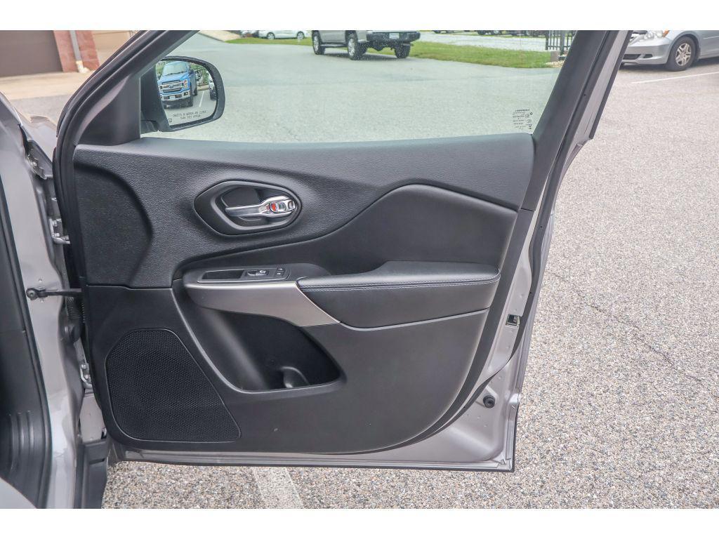 used 2020 Jeep Cherokee car, priced at $22,998