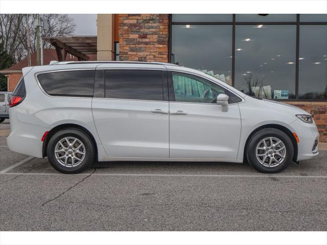 used 2021 Chrysler Pacifica car, priced at $23,765