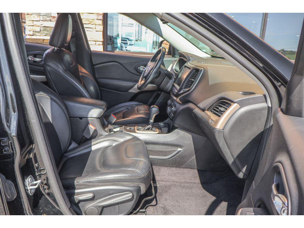 used 2018 Jeep Cherokee car, priced at $19,995