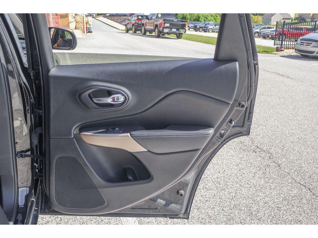 used 2018 Jeep Cherokee car, priced at $19,995