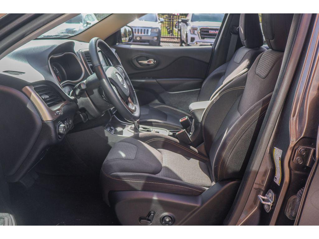 used 2017 Jeep Cherokee car, priced at $17,849