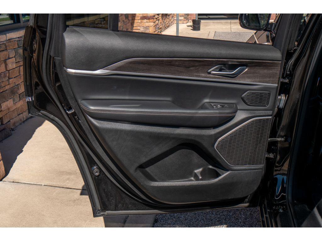 used 2022 Jeep Grand Cherokee L car, priced at $29,995