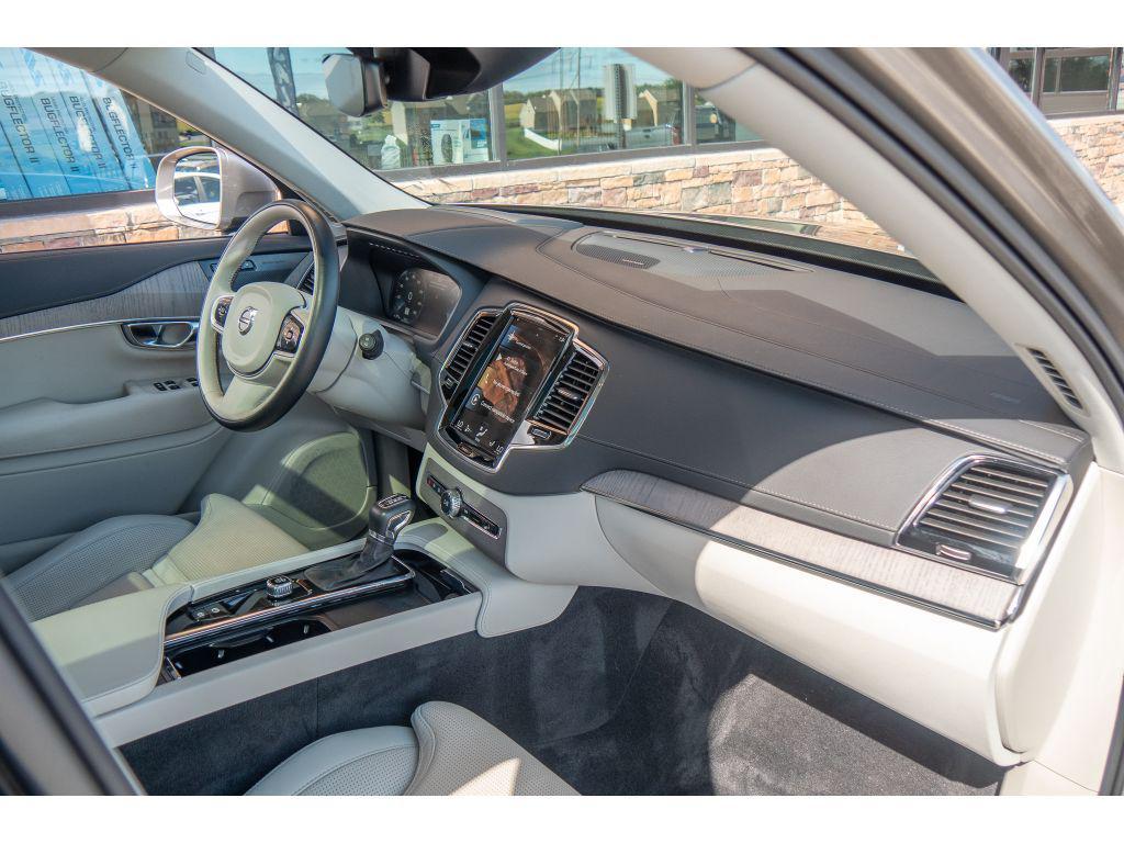 used 2022 Volvo XC90 car, priced at $37,987