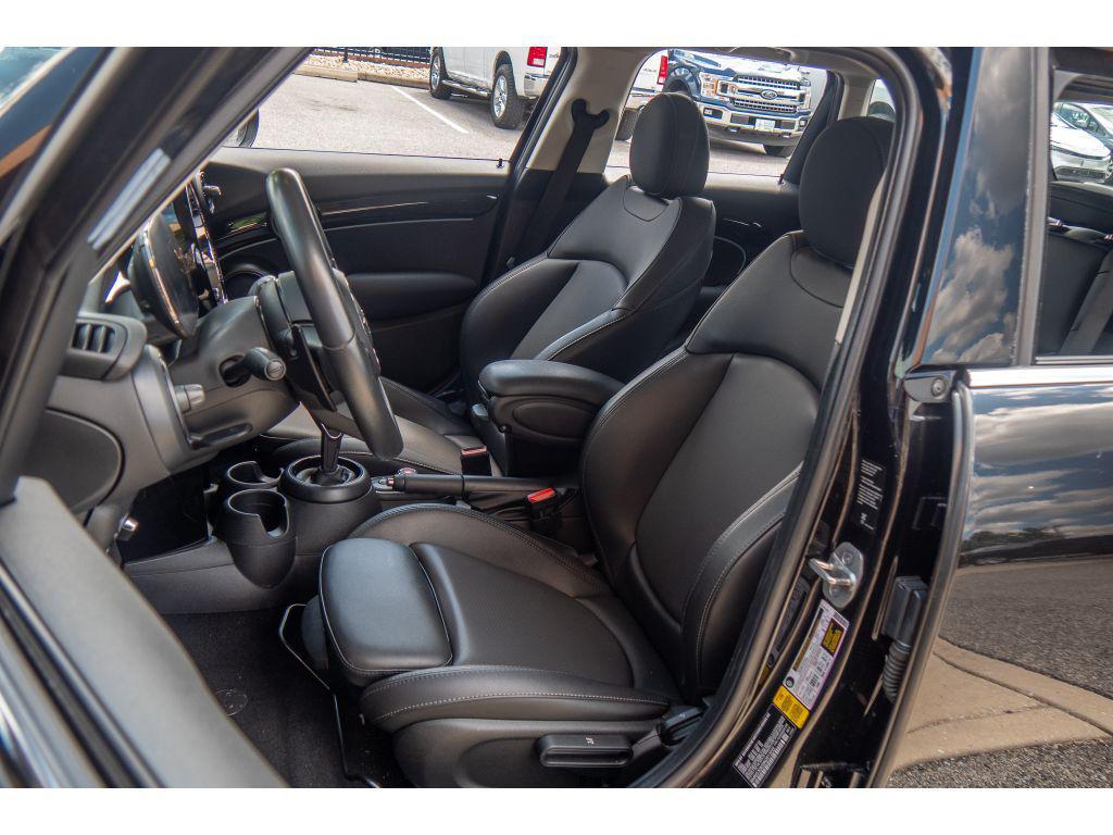 used 2022 MINI Hardtop car, priced at $21,925