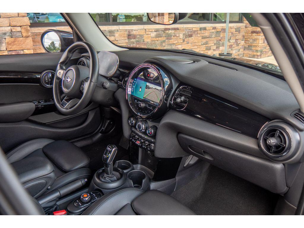 used 2022 MINI Hardtop car, priced at $21,925