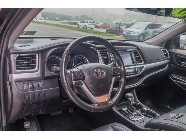 used 2019 Toyota Highlander car, priced at $31,638