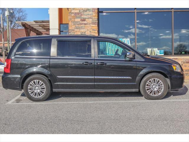 used 2014 Chrysler Town & Country car, priced at $13,900