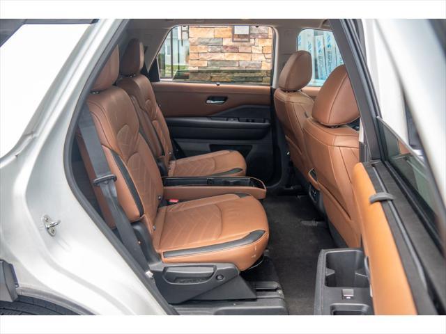 used 2022 Nissan Pathfinder car, priced at $37,987