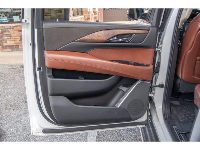 used 2020 Cadillac Escalade ESV car, priced at $49,488