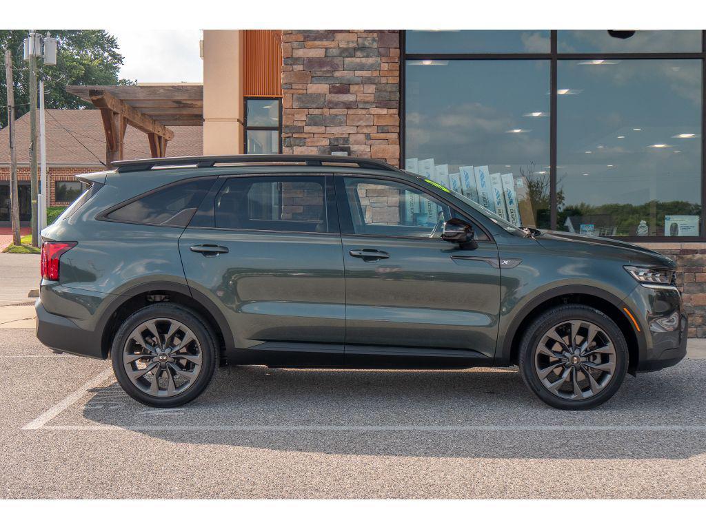 used 2021 Kia Sorento car, priced at $27,950