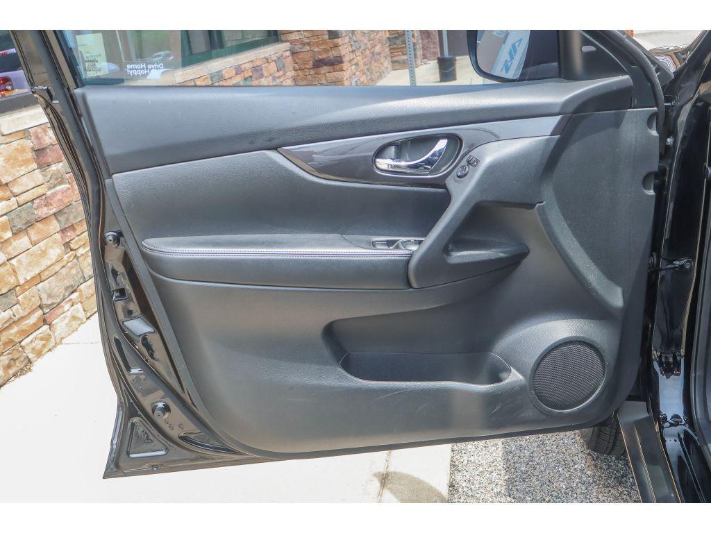 used 2020 Nissan Rogue car, priced at $21,281