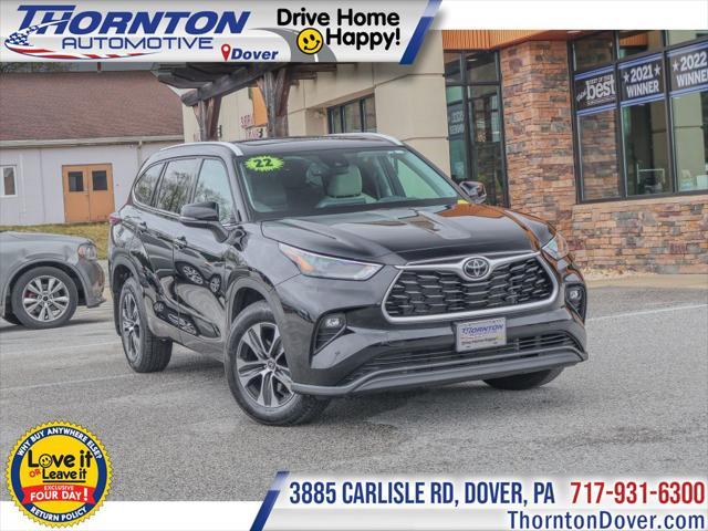 used 2022 Toyota Highlander car, priced at $37,894