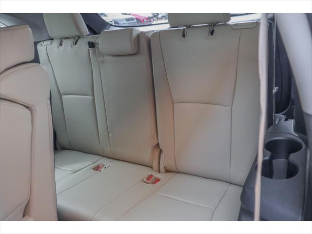 used 2022 Toyota Highlander car, priced at $37,894