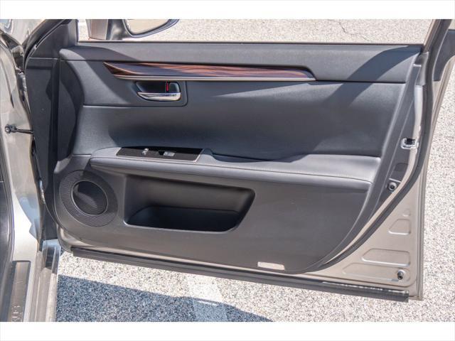 used 2018 Lexus ES 350 car, priced at $29,964