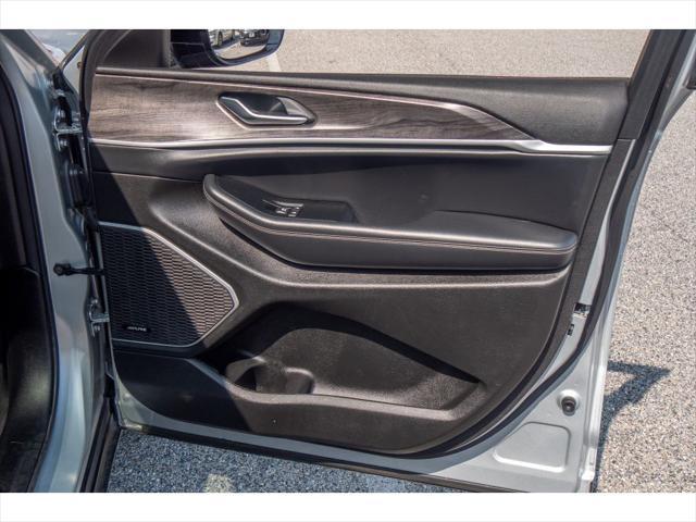 used 2022 Jeep Grand Cherokee L car, priced at $34,994