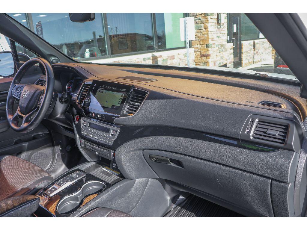 used 2022 Honda Pilot car, priced at $34,974