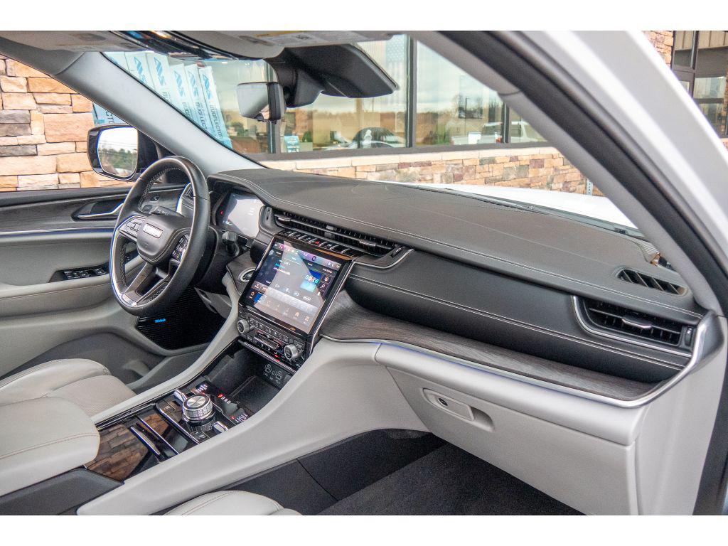 used 2022 Jeep Grand Cherokee car, priced at $34,997