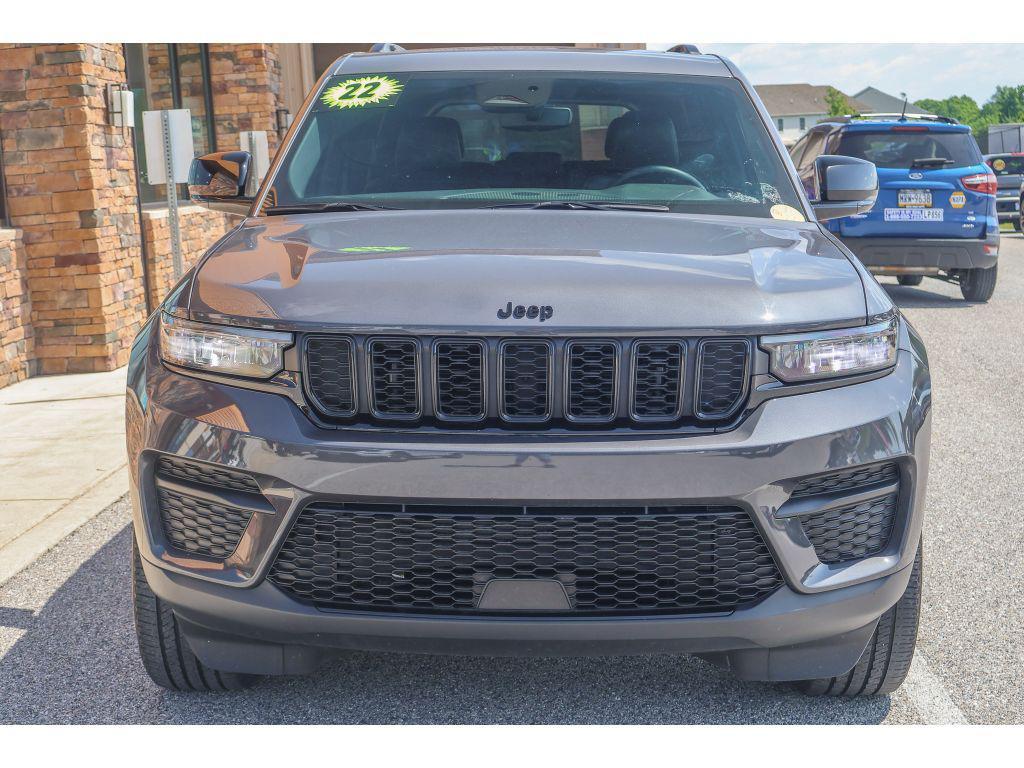 used 2022 Jeep Grand Cherokee car, priced at $34,319