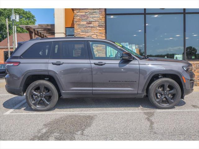 used 2022 Jeep Grand Cherokee car, priced at $34,942